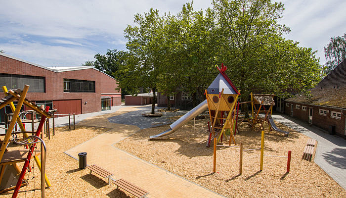 Kreative und offene Schulhofgestaltung zum Mitmachen: Grundschule Am Reesenbüttel Ahrensburg